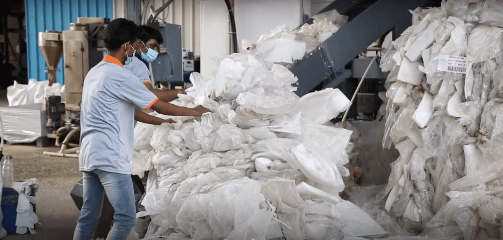 Tackling mismanagement of plastic waste