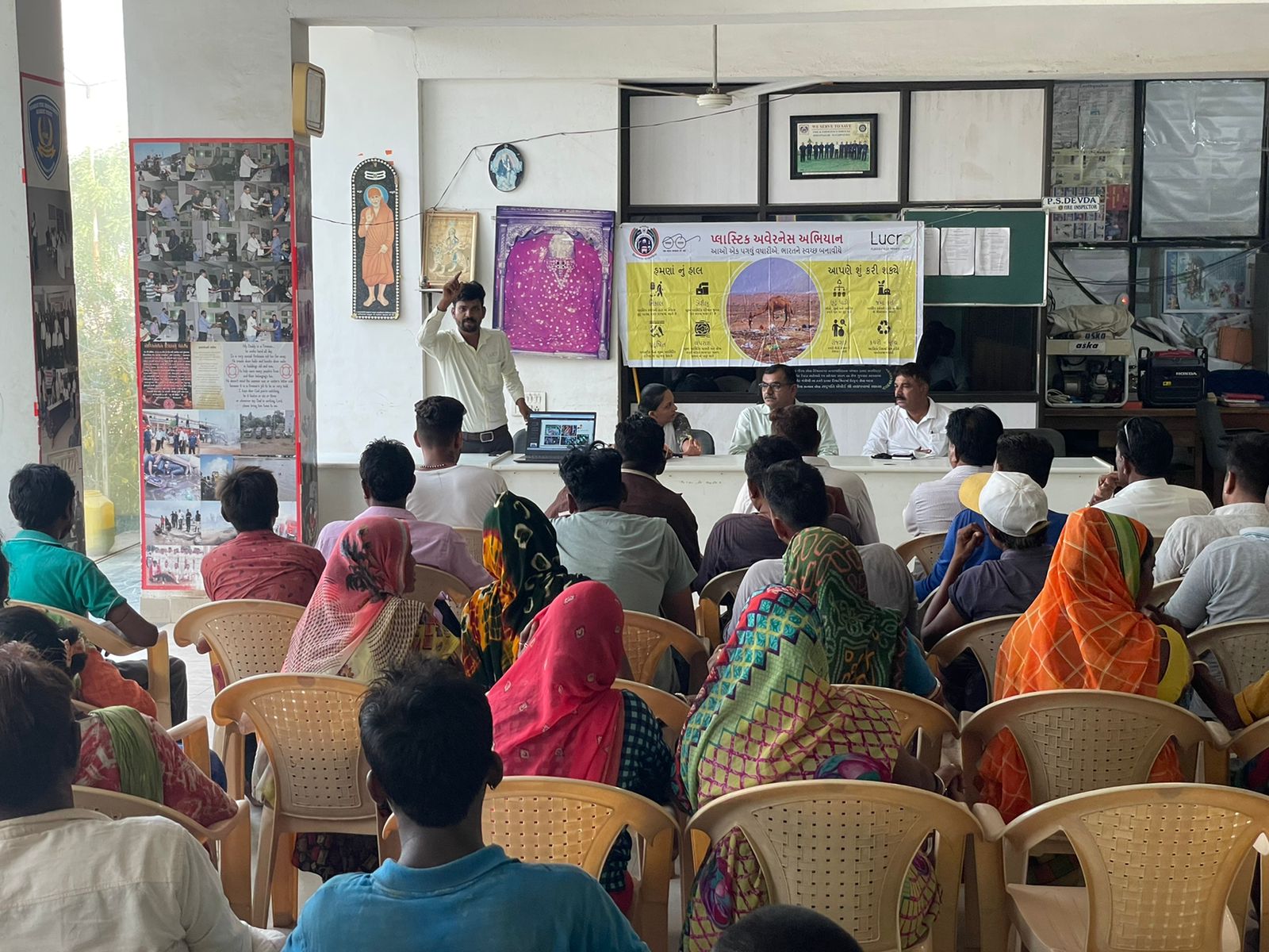 Training waste-pickers in North Gujarat